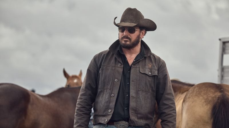 "Yellowstone Season 5 Finale: Shocking Death and Heartfelt Love Story Unfold"